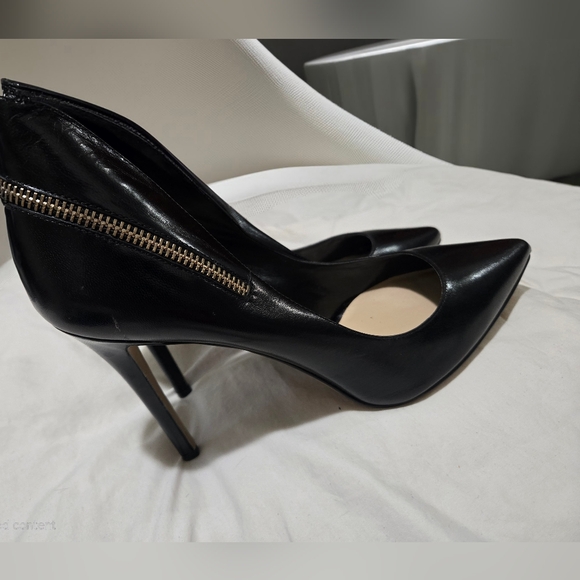 Nine West Leather Pumps With Zipper detail Sz 9 NWT - Picture 5 of 6